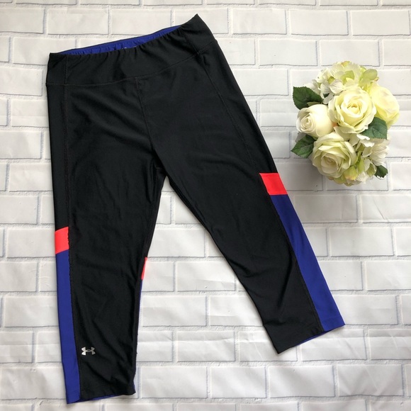Under Armour Pants - Under Armour Heat Gear Compression Cropped Legging